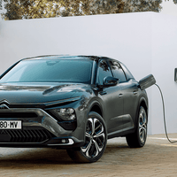 Citroën C5 x PHEV charging cable