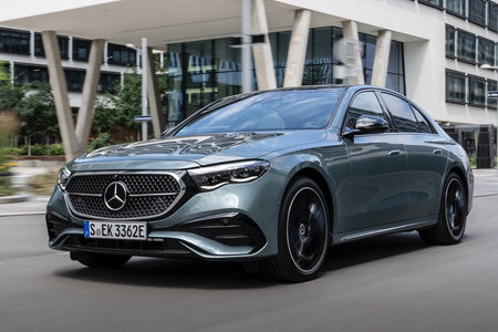 Mercedes E 400 e Charging cable