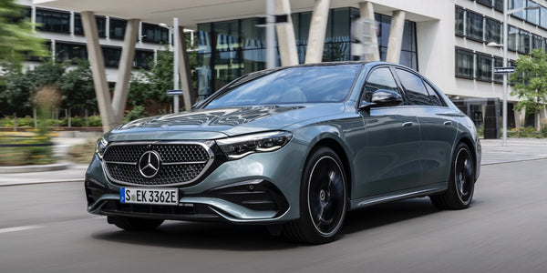 Mercedes E 400 e Charging cable